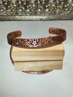 💥3/$50 NEW 99.99% Pure Copper Magnetic Cuff Bracelet | Floral Embossed w Gems